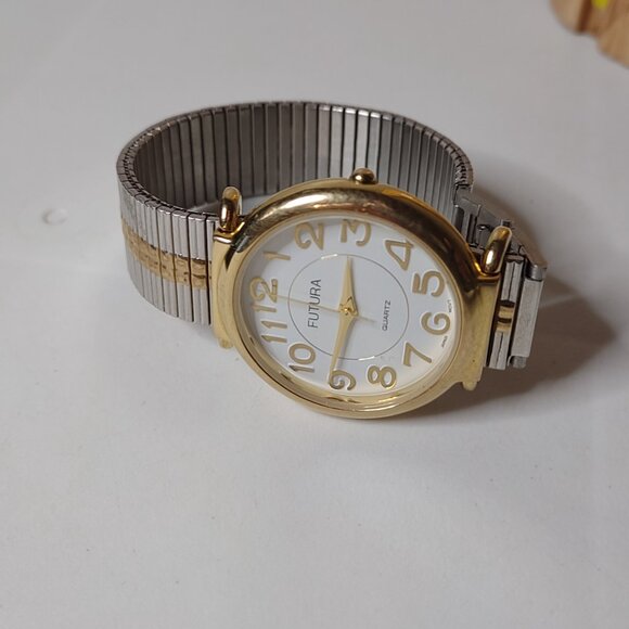 Two Tone 6.5 Inch Futura Stretch Watch - Picture 6 of 11